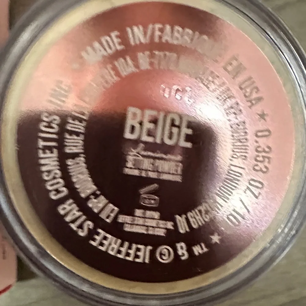 ❣️5|$25❣️Jeffree Star Beige Makeup
